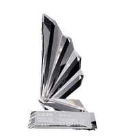 Trophée de voile en cristal de 40mm sur mesure Médaille en forme de bateau à aile en verre créative pour enfants Cadeau de gravure sculpté en forme spéciale