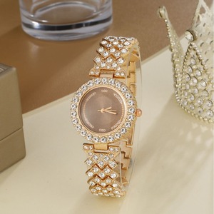 Reloj de mujer con diamantes completos de comercio exterior en <span class=keywords><strong>vivo</strong></span>, pulsera de cuarzo <span class=keywords><strong>rojo</strong></span> para estudiantes, conjuntos de joyería de moda, venta <span class=keywords><strong>al</strong></span> por mayor de fábrica - Product Image 3