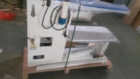 Table à repasser à aspiration d'air de type piano TDZG-Q3 avec chaudière à vapeur