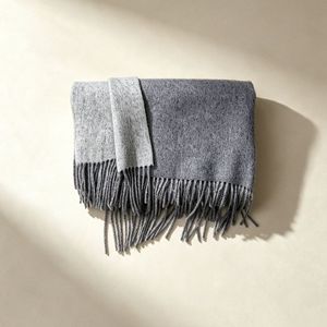 Bufanda 100% Lana con Logotipo Personalizado, Reversible de Doble Cara, Bicolor, Unisex, Gruesa y Cálida para Invierno, Venta al por Mayor de Fábrica - Product Image 4