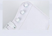 Patins à glace de compétition Elite, lames en acier à haute teneur en carbone, doublure blanche douce, ajustement stable, équipement de patinage artistique pour jeunes et juniors
