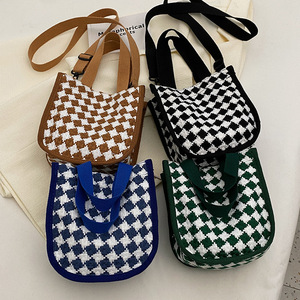 Sac bandoulière en toile personnalisé, style coréen, pour étudiants, polyvalent, à porter à l'épaule ou à la main, idéal pour l'extérieur - Product Image 4