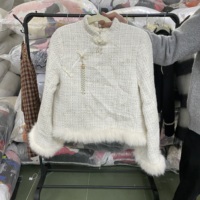 Vestes en tweed vintage, manteaux en bouclette d'occasion, vêtements de seconde main pour femmes, vente en gros
