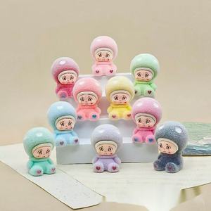 พวงกุญแจตุ๊กตาเห็ดหัวกลมสีแดงสดใส สไตล์การ์ตูน สำหรับตกแต่งกระเป๋าเป้สะพายหลัง ฤดูใบไม้ผลิ 2024 - Product Image 1