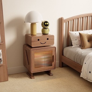 Table de chevet robot en bois massif avec éclairage LED pour armoire de rangement de chambre à coucher - Product Image 3