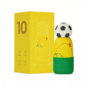 Bouteille d'eau de football de haute qualité pour enfants, motif animal de dessin animé mignon, tasse d'extérieur pour enfants avec base antidérapante en silicone - Product Image 1