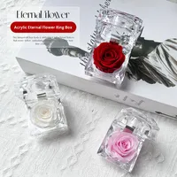 Boîte à bague en acrylique transparente avec rose éternelle, cadeau romantique pour la Saint-Valentin, Noël, pour une demande en mariage
