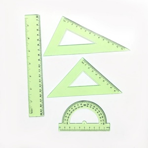 Juego de 4 Reglas de Plástico Transparente Verde de 20 cm, Rectas, Ecológicas y Duraderas, para Matemáticas y Geometría, para Escuela Profesional - Product Image 2