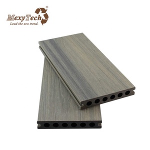 Conception moderne <span class=keywords><strong>de</strong></span> co-extrusion <span class=keywords><strong>de</strong></span> bois <span class=keywords><strong>de</strong></span> construction <span class=keywords><strong>en</strong></span> <span class=keywords><strong>plastique</strong></span> Installation par clic pour revêtement <span class=keywords><strong>de</strong></span> sol <span class=keywords><strong>de</strong></span> piscine Planche <span class=keywords><strong>de</strong></span> bois dur creuse extérieure brossée - Product Image 4