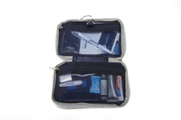Kit de voyage beauté portable avec logo personnalisé design première classe mode vente en gros avion OEM