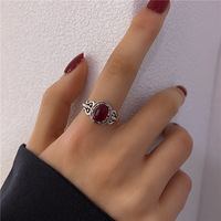 Bague en laiton de style palais vintage rubis personnalité de la mode motif créatif ouverture conception bijoux bague en laiton