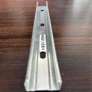 Rails métalliques de haute qualité en acier galvanisé, ignifuges, antirouille, haute résistance, pour systèmes de plafonds en plâtre et de cloisons sèches, et pour la fixation de profilés de plafond. - Product Image 3