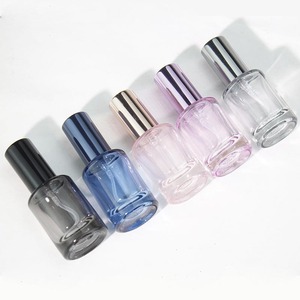 ขวดน้ำหอมแก้วทรงกระบอกขนาด 10 มล. ฝาเกลียว ผิวใส สำหรับเก็บน้ำหอม - Product Image 2