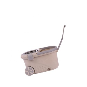 Sistem Mop dan Ember Putar Ajaib Easy Life 360 Easy Wring - Product Image 4
