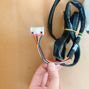 Motor CC sin Escobillas ZWK511B500073 para Ventilador de Aire Acondicionado, 130W, 1000rpm, Sellado en Plástico, 8P, Giratorio - Product Image 2