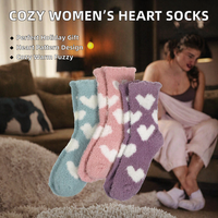Chaussettes douces pour femmes, chaussettes en chenille à motif cœur, épaisses et chaudes, chaussettes de sommeil d'hiver