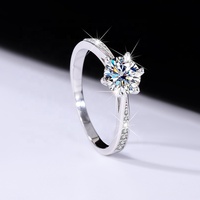 Perhiasan Mewah Cincin Tunangan Wanita 1 Karat Moissanite Platinum & Berlapis Emas Perak Sterling S925 VVS1 Cincin Pernikahan