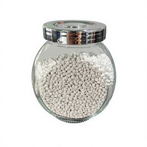 Additif à bas prix : Masterbatch de carbonate de calcium (CaCO3) de qualité moulage par injection pour sacs tissés et films plastiques - Product Image 1
