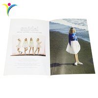 Impression de brochures personnalisées à bas prix, dépliants, papier couché/offset, dépliant plié, couleur CMJN/Pantone, pelliculage
