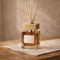 Diffuseur de parfum en verre carré de 200 ml avec bouchon en bois, parfum frais, sans alcool et sans plomb
