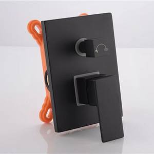 Meilleures ventes Mélangeur de douche en laiton à poignée unique d'hôtel Carré caché Noir mat Cascade Douce Pluie Spray Soft Bath Caractéristiques - Product Image 5