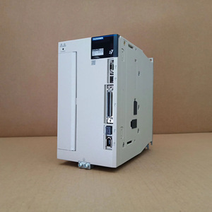 มอเตอร์เซอร์โว Yaskawa รุ่น SGD7S 200W AC 220V 20A ตัวควบคุมมอเตอร์สำหรับระบบอัตโนมัติในอุตสาหกรรม - Product Image 3