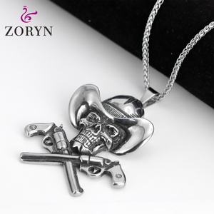 Collares con Colgante de Calavera Vaquera de Acero Inoxidable, Collares de Moda con Doble Pistola, Estilo Punk Gótico Vintage, de Acero de Titanio para Hombre - Product Image 2