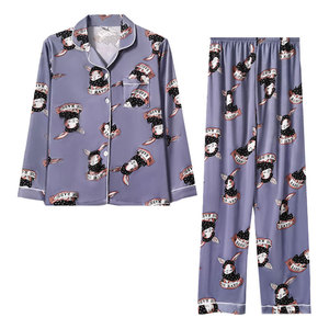 Pyjama <span class=keywords><strong>femme</strong></span> en polyester respirant à revers fin, style Ins WeChat, avec cardigan à manches longues et pantalon, motif dessin animé, collection Printemps-Automne, pour le commerce extérieur et la détente - Product Image 5