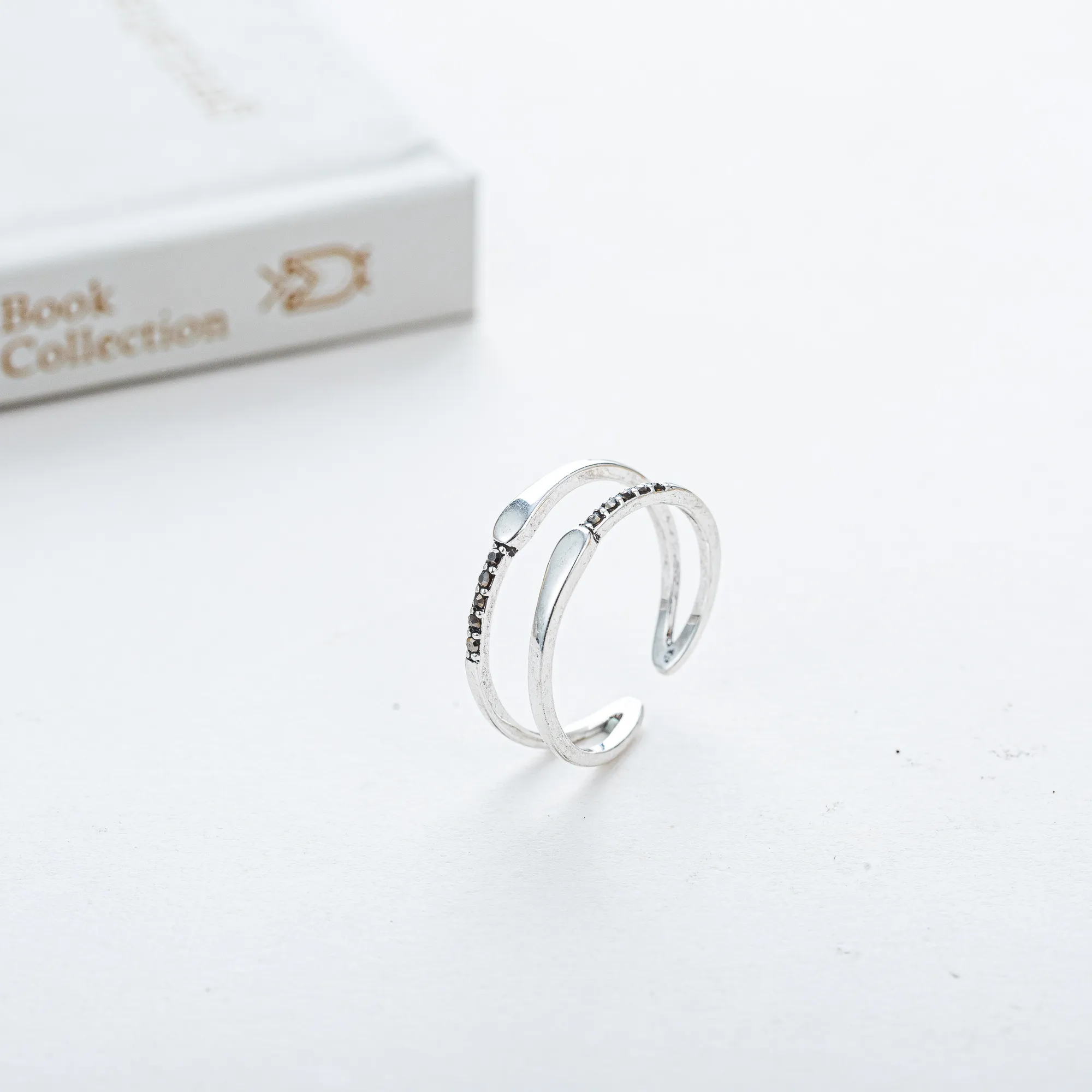 गर्म के लिए सरल सादे डिजाइन खुला अंगूठी सममित घेरा अंगूठी उपहार पार्टी Yiwu से क्रय एजेंट
