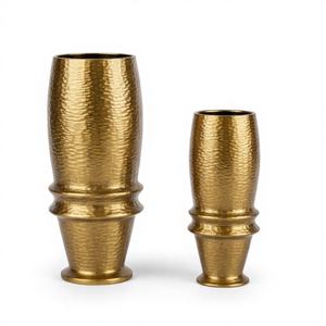 Jardinière en métal chromé vieilli, artisanale, écologique, durable, vases de luxe, accents d'intérieur, maison et jardin - Product Image 1