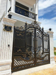 Puerta de Hierro Forjado Hecha en Vietnam con Marco de Acero con Recubrimiento en Polvo y Elegante Diseño Francés - Product Image 2
