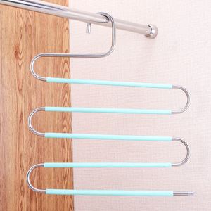Pegangan ekstra gantungan berbentuk S untuk semua pakaian <span class=keywords><strong>Organizer</strong></span> baja antiselip untuk celana mantel syal jins hemat tempat untuk lemari rumah