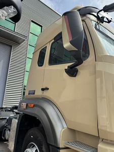 Camion tracteur Sinotruk Howo 6x4 beige pour le transport de semi-remorques en vente - Product Image 3