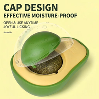 Juguete Masticable para Gatos con Diseño de Gorra Ecológico e Interesante, Carcasa de ABS Estilo Aguacate de 25g, Bola Giratoria de Catnip y Menta para Divertirse