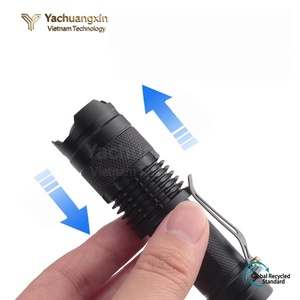Lampe torche LED extérieure zoomable, corps en alliage d'aluminium avec clip, lumière blanche, alimentée par piles AA, 3W, intensité réglable - Product Image 6