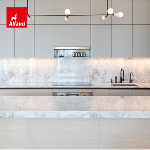 Mobile da <span class=keywords><strong>Cucina</strong></span> Scandinavo Bicolore Personalizzato Alland con Anta in Impiallacciatura di Rovere Bianco Decolorato e Pensile Verniciato Grigio Chiaro - Product Image 4