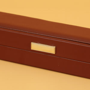 Boîte à bijoux carrée en velours, personnalisable avec logo, pour collier et bracelet, boîte à bagues en cuir marron sécurisée, vente en gros par l'usine SIFOO. - Product Image 6