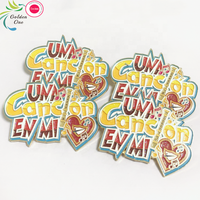 Pathfinder club vente chaude logo personnalisé badges en métal broche porte-clés brillant plaqué or forme de triangle porte-clés