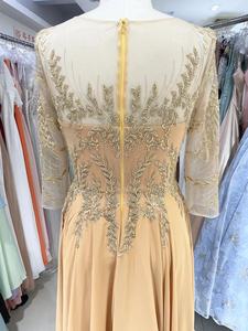 Maniche 3/4 oro lunghezza del pavimento una linea gonna Chiffon <span class=keywords><strong>sera</strong></span> di nozze taglie forti abiti da <span class=keywords><strong>madre</strong></span> della sposa con perline di cristallo - Product Image 6