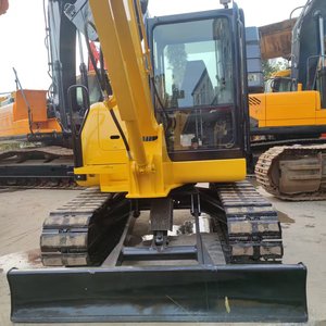 Meilleur prix pour une mini-excavatrice sur chenilles Komatsu PC56-8 de 5 tonnes, modèle 2022, en bon état. - Product Image 3