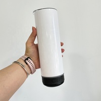 Entrepôt aux États-Unis 20 oz brillant dans le noir sublimation droite et vierge 20 oz bluetooth rougeoyant lecteur de musique intelligent haut-parleur gobelet