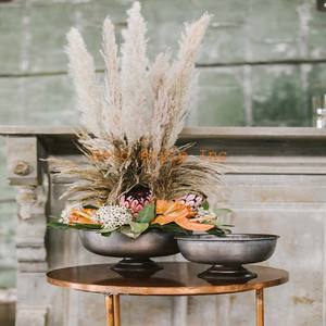 Bol à fleurs jetables en métal noir, gros, pour les hommes - Product Image 1