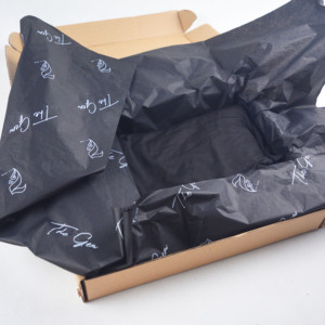 Bán buôn 17gsm Độ dày tùy chỉnh lặp lại in <span class=keywords><strong>logo</strong></span> trắng mô giấy quần áo đóng gói giấy - Product Image 2