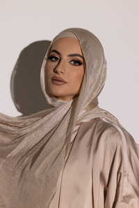 2024 liso Color sólido seda borde ligero brillo liso plisado gasa Hijab pañuelo para la cabeza chal bufandas - Product Image 3