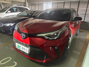 <span class=keywords><strong>Toyota</strong></span> <span class=keywords><strong>C</strong></span>-<span class=keywords><strong>HR</strong></span> 2022 Usata, SUV 2.0L CVT Automatico, Sedili in Pelle, Interni Scuri, Pneumatici R17, Senza Incidenti, per Spostamenti Quotidiani - Product Image 1