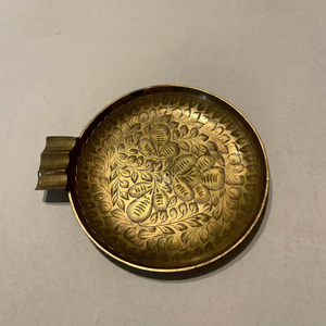 Portable <b>Vintage</b> Brass Cigarette <b>Ashtrays</b> for Home, Office, and Outdoor Smoking Areas - Product Image 1