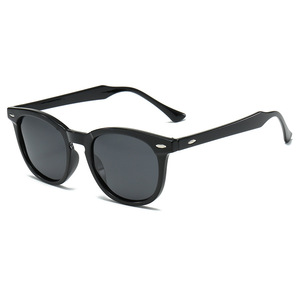 Gafas de sol polarizadas retro a la moda para conductores, ciclistas, deportes al aire libre, protección UV. - Product Image 1