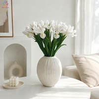 Bouquet d'iris artificiels Real Touch Alice en caoutchouc souple pour mariage, décoration florale d'intérieur, vente en gros