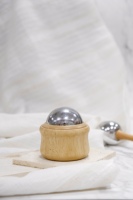 Rouleau de massage corporel rafraîchissant en acier inoxydable, ABS et bois, outil de beauté, logo personnalisé, soin de la peau, rouleau de massage glacé