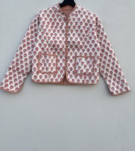 Manteau d'hiver court réversible pour femme matelassé fait à la main veste en coton Kantha avec imprimé floral et broderie technique tricotée - Product Image 1